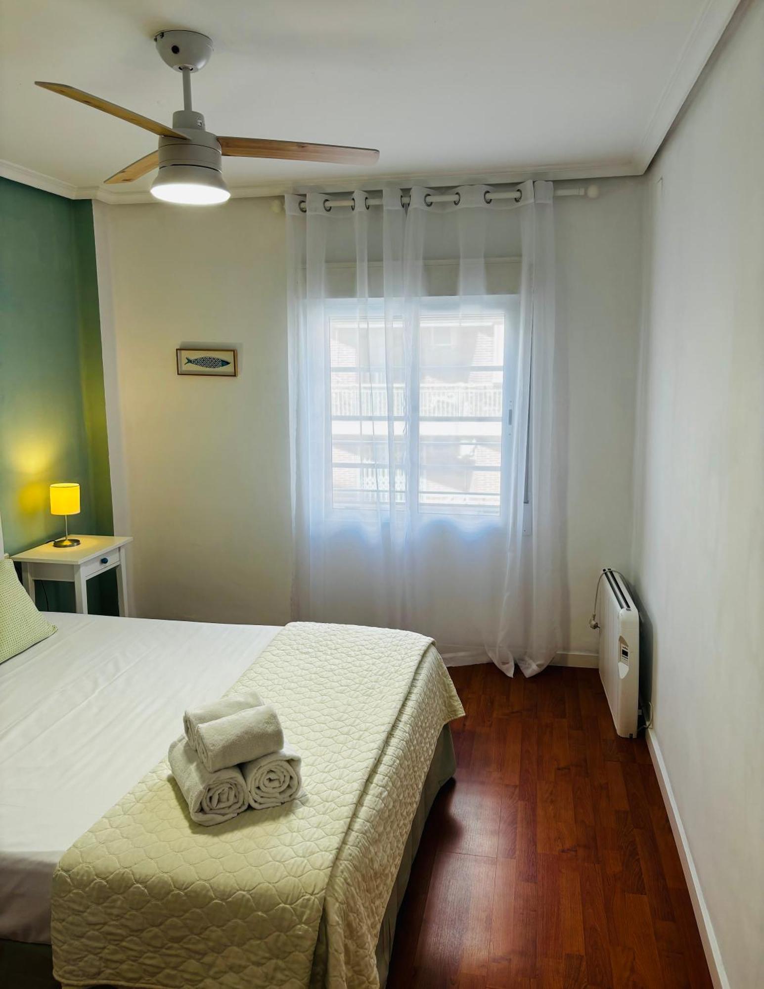 Travel Habitat Mestalla Valencia Bagian luar foto